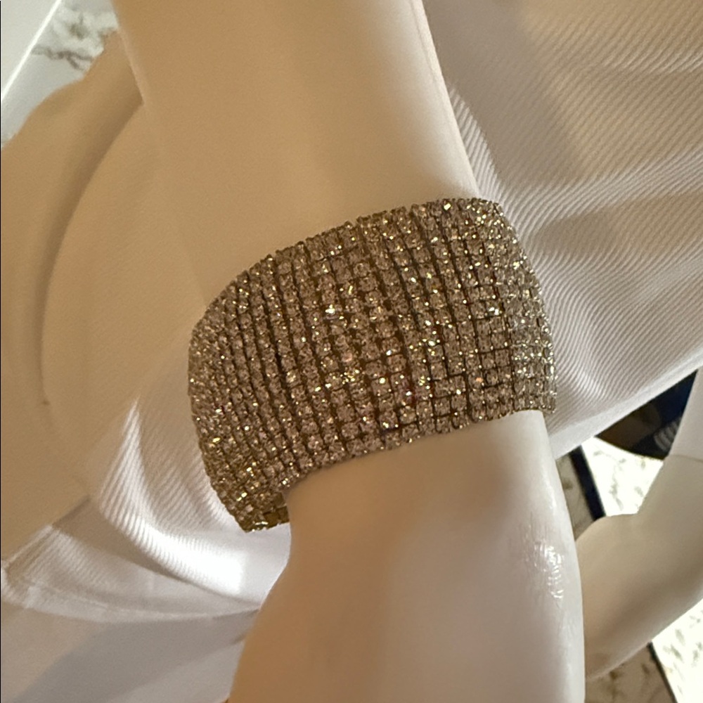 Sparkling Rhinestone Bracelet - Picture 3 of 4